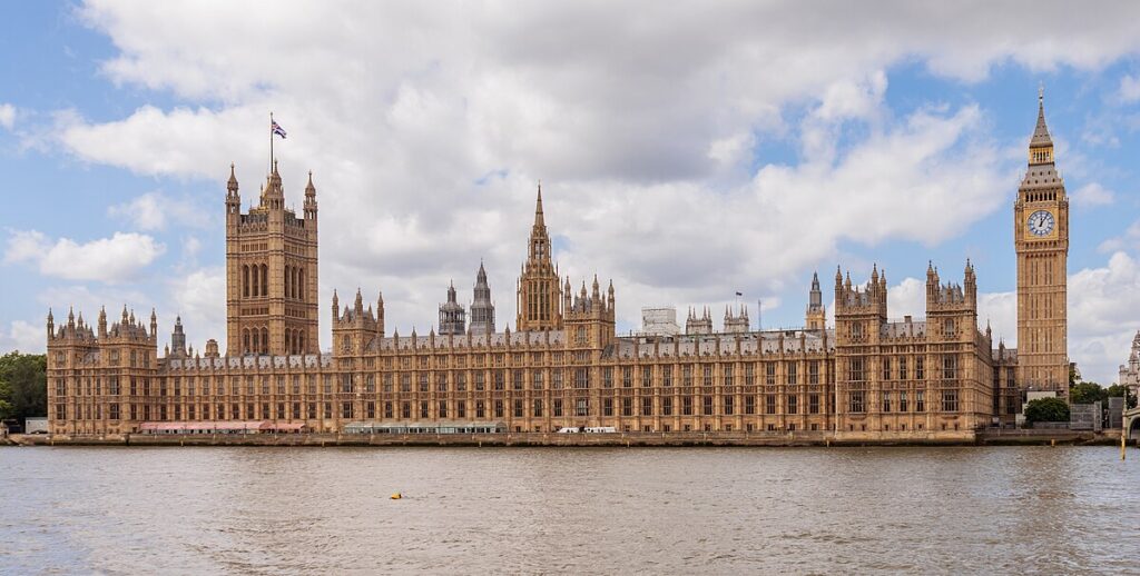 The Green party calls for tighter rules on UK data centers