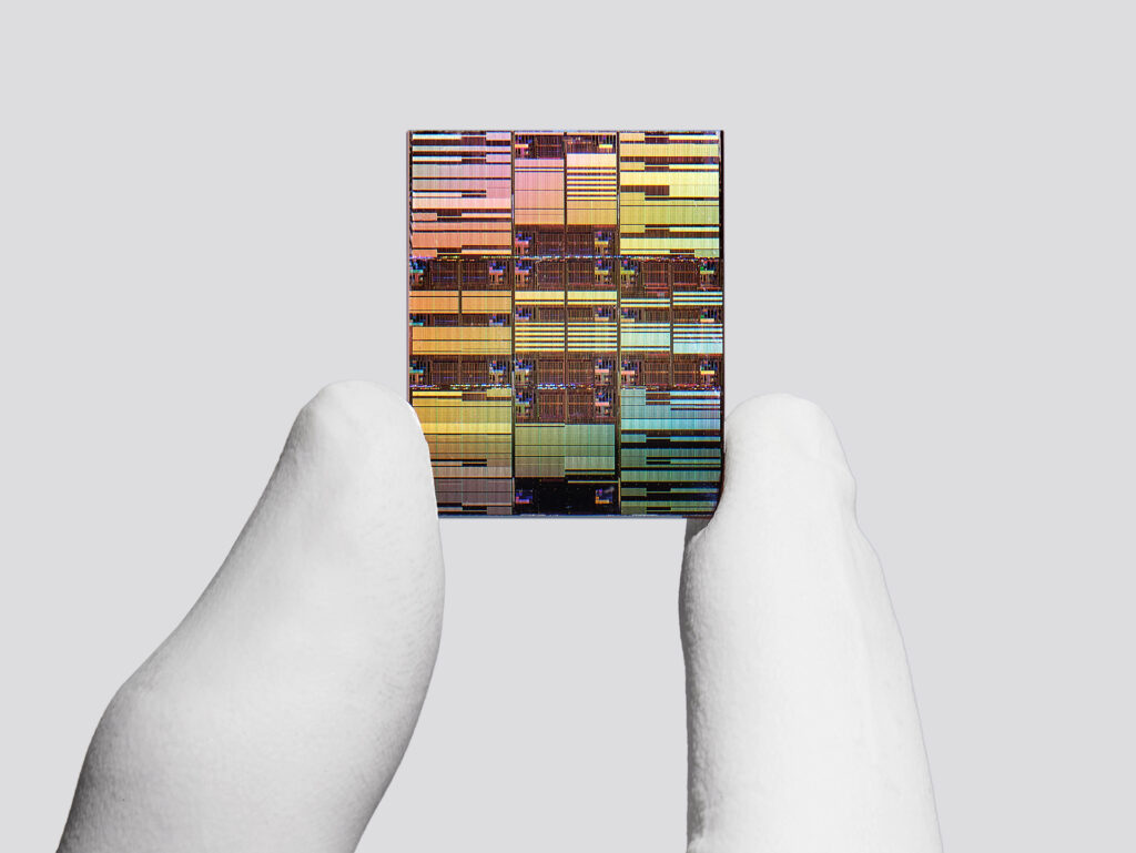 IBM pushes sub-1 nanometer barrier with new nanostack chip