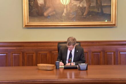 Wyoming Governor signs executive order setting rules for data center development