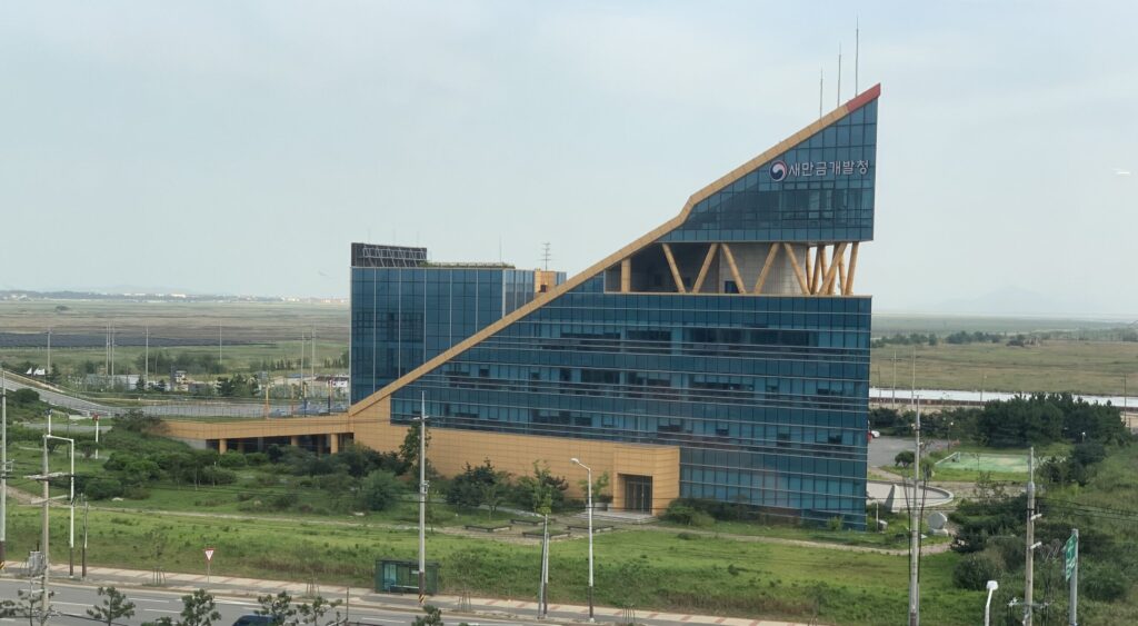 Saemangeum selected for AUG East landing station in bid to attract AI data centers