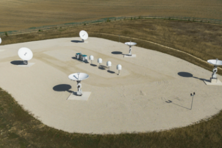 Orange and Telesat commission European gateway for Lightspeed satellites