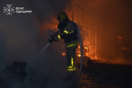 Russia launches new attacks on Kyiv data centers
