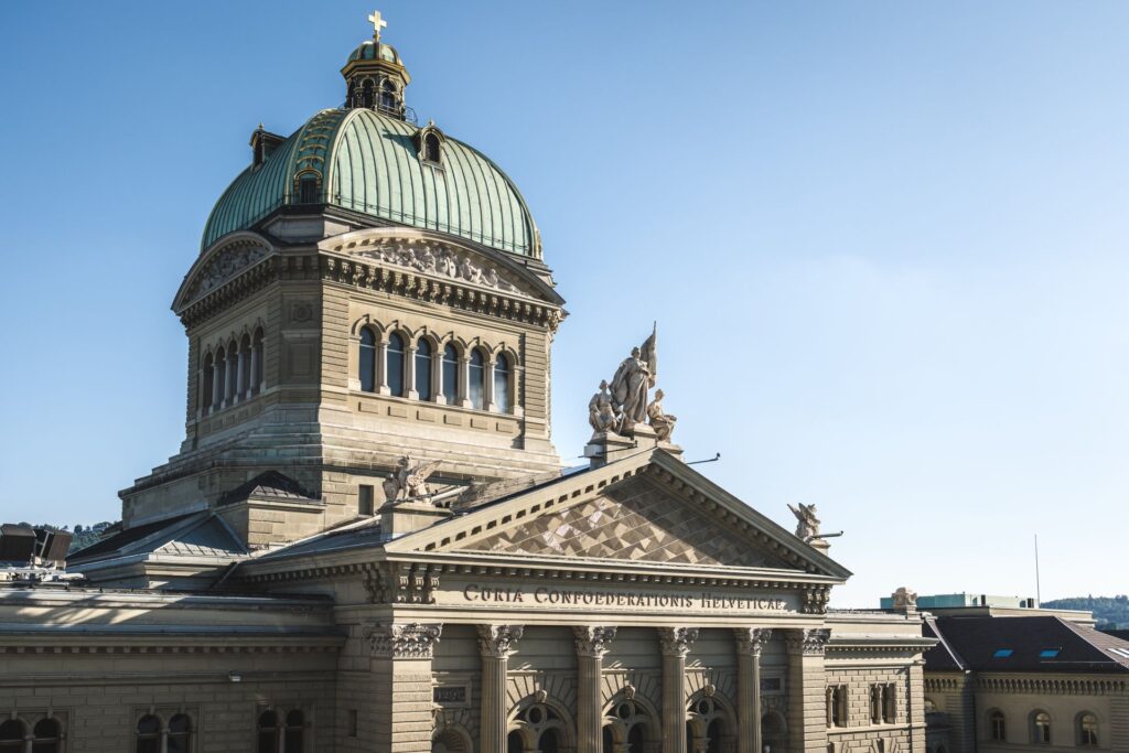 Swiss government tenders up to US$ 8.48 billion for three-tier sovereign cloud