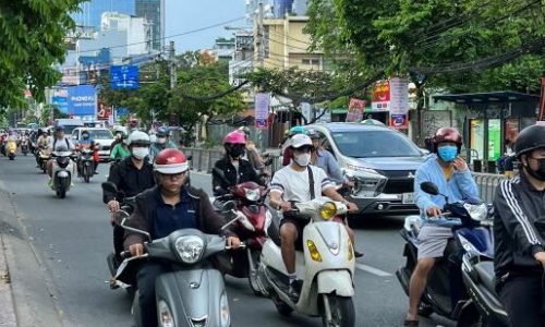 Traffic in Ho Chi Minh City. Photo by Jan Yong