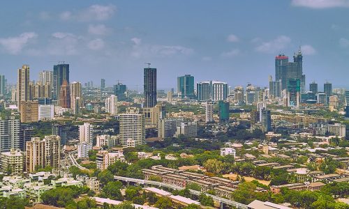 Mumbai_Skyline_Wide via Wikimedia Commons