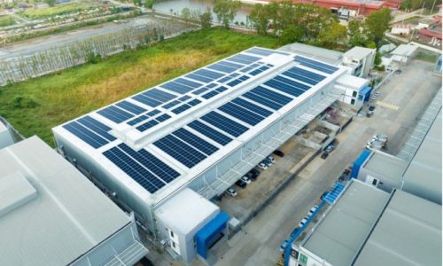 Photovoltaic panels on the roof of the ETIX Bangkok #1 data centre. Source: Etix Everywhere